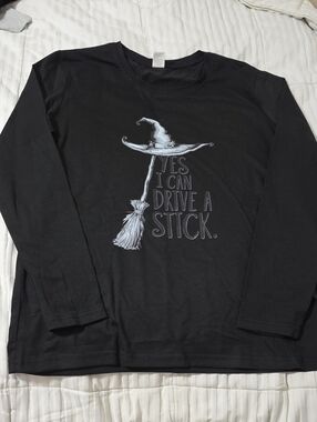 NEW Classic Black Graphic Long-Sleeve Shirt - Yes I Can Drive A Stick